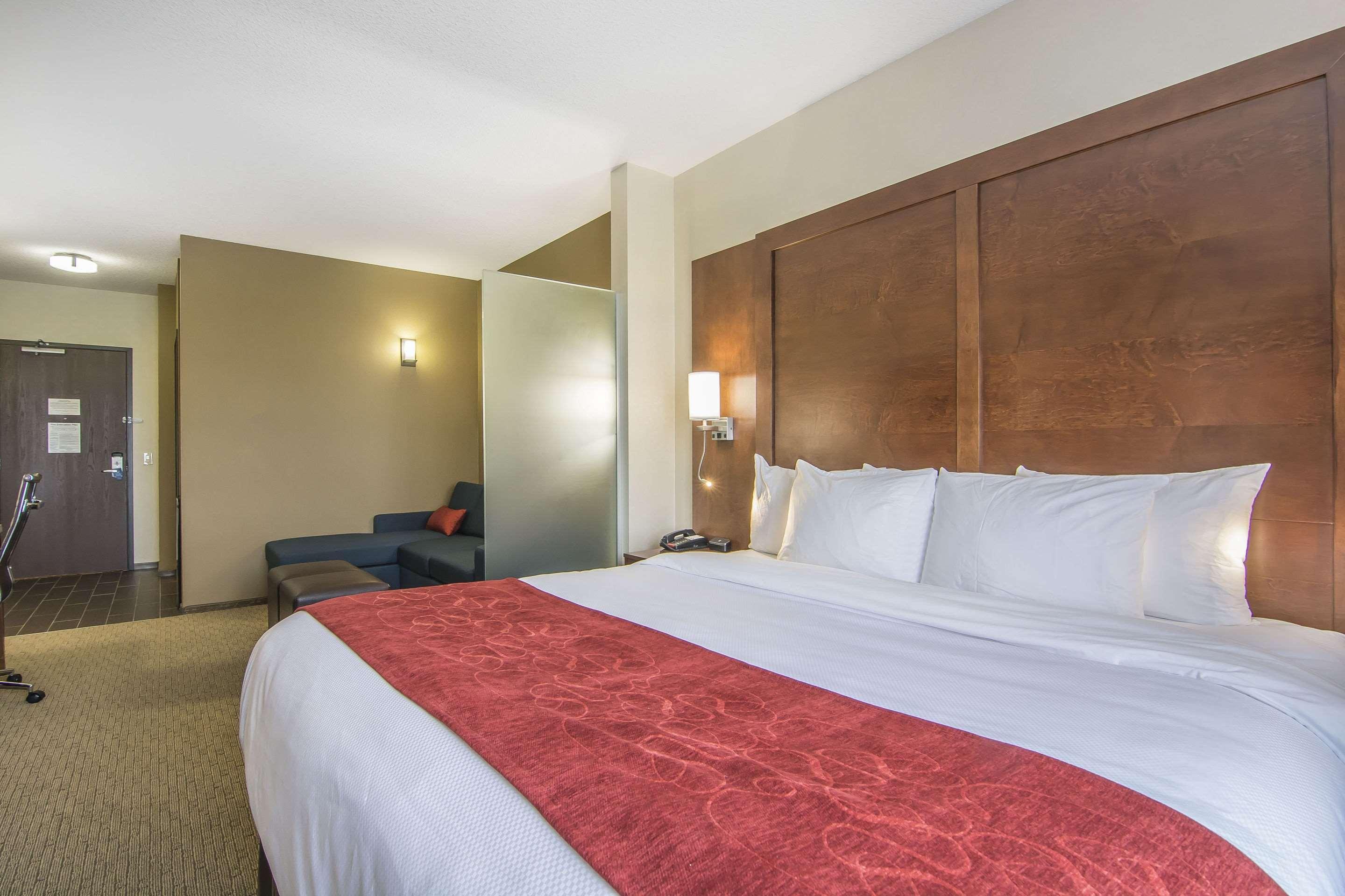 Comfort Suites Regina Zewnętrze zdjęcie