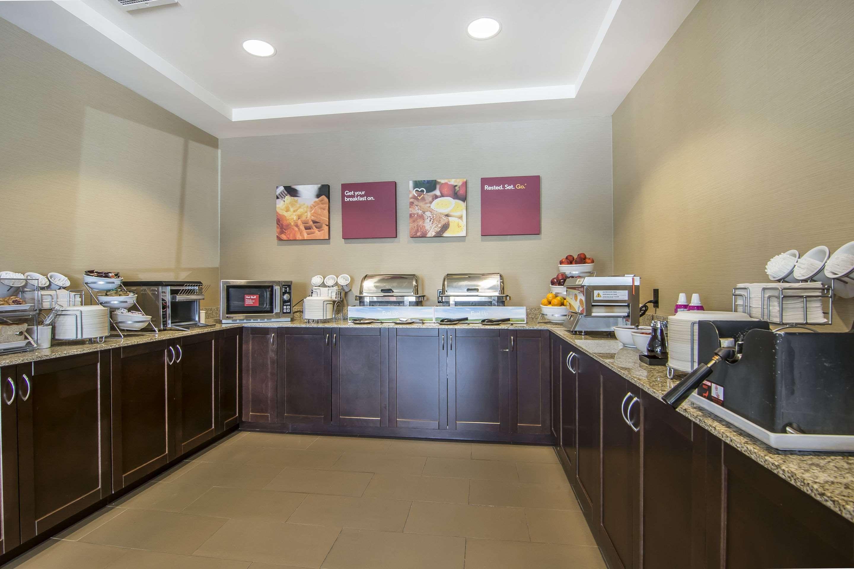 Comfort Suites Regina Zewnętrze zdjęcie