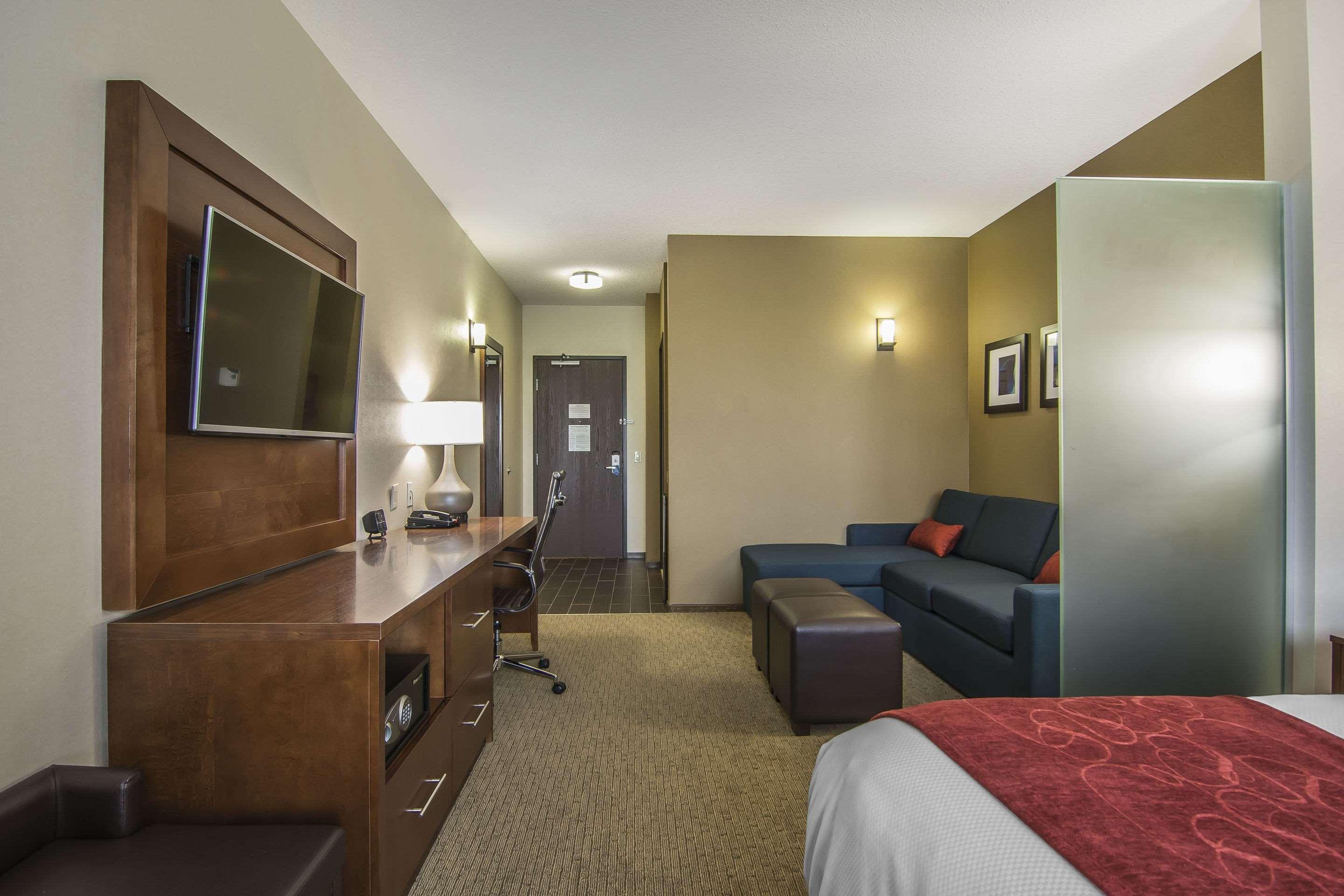 Comfort Suites Regina Zewnętrze zdjęcie