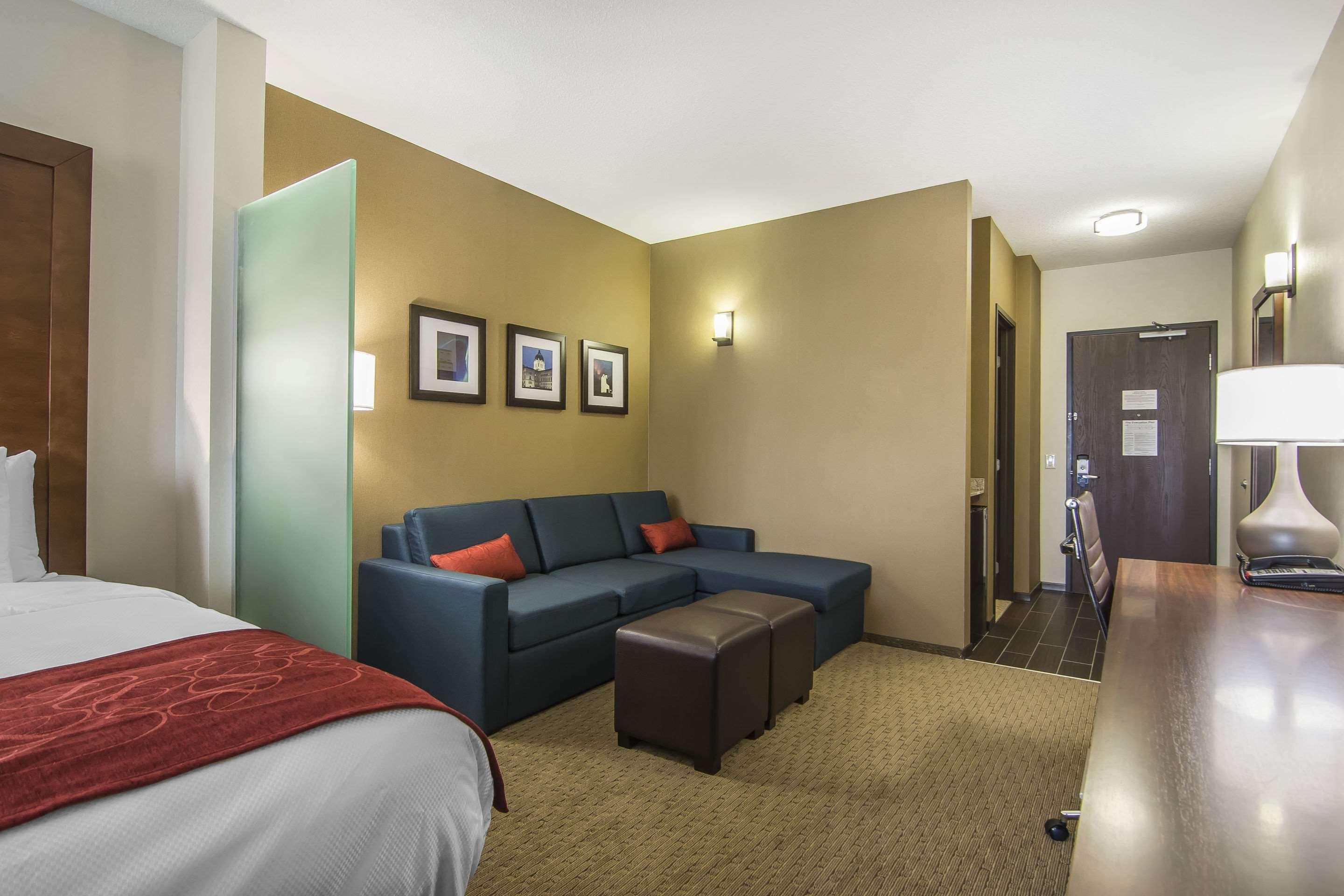 Comfort Suites Regina Zewnętrze zdjęcie