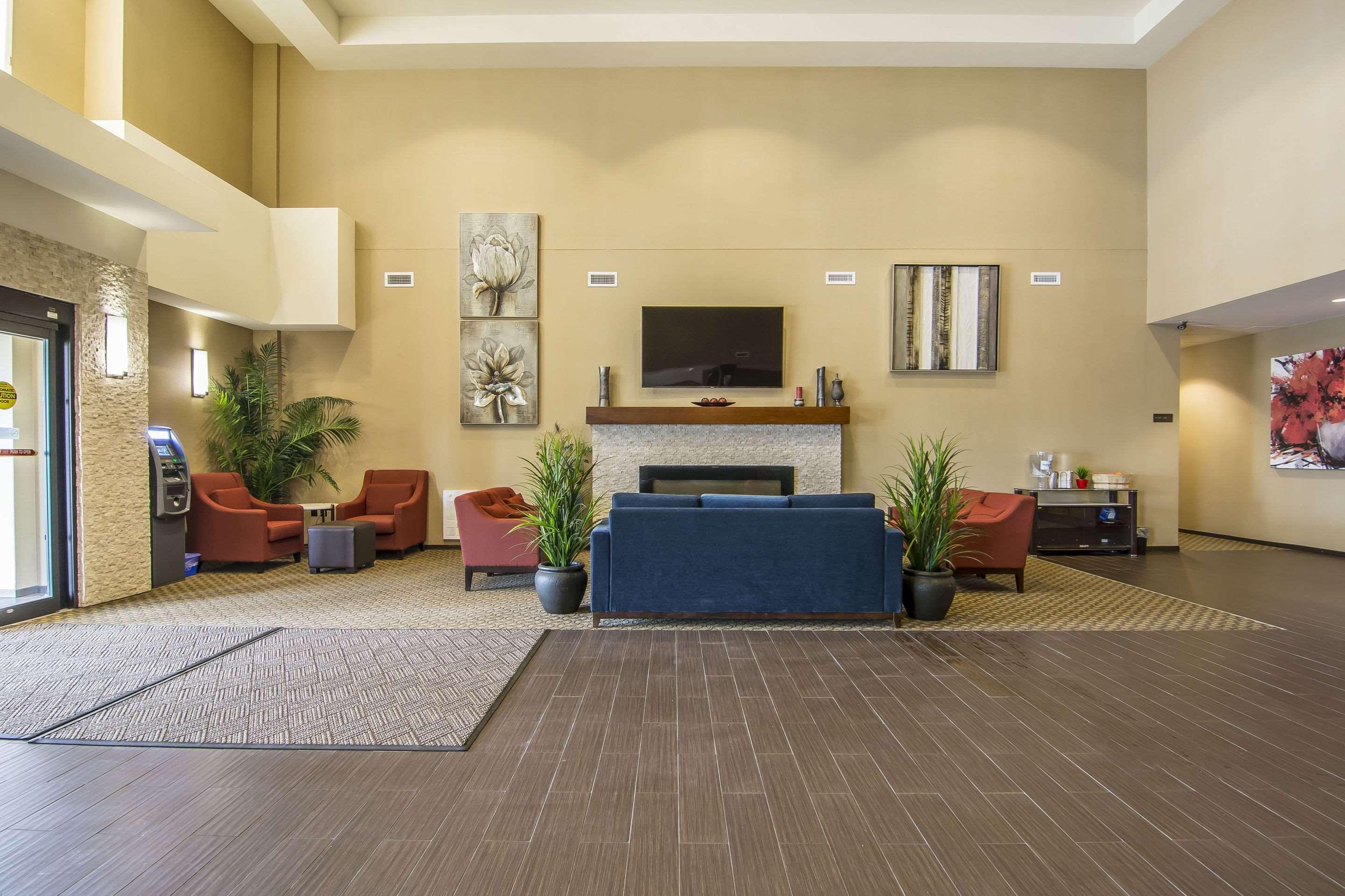 Comfort Suites Regina Zewnętrze zdjęcie
