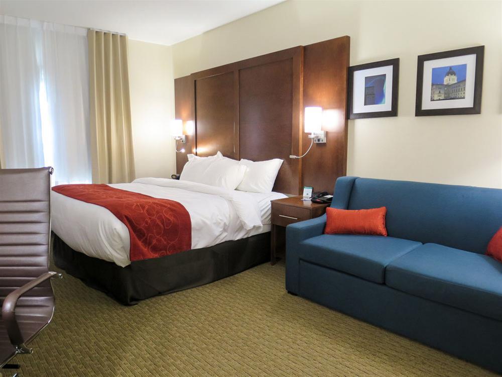 Comfort Suites Regina Zewnętrze zdjęcie