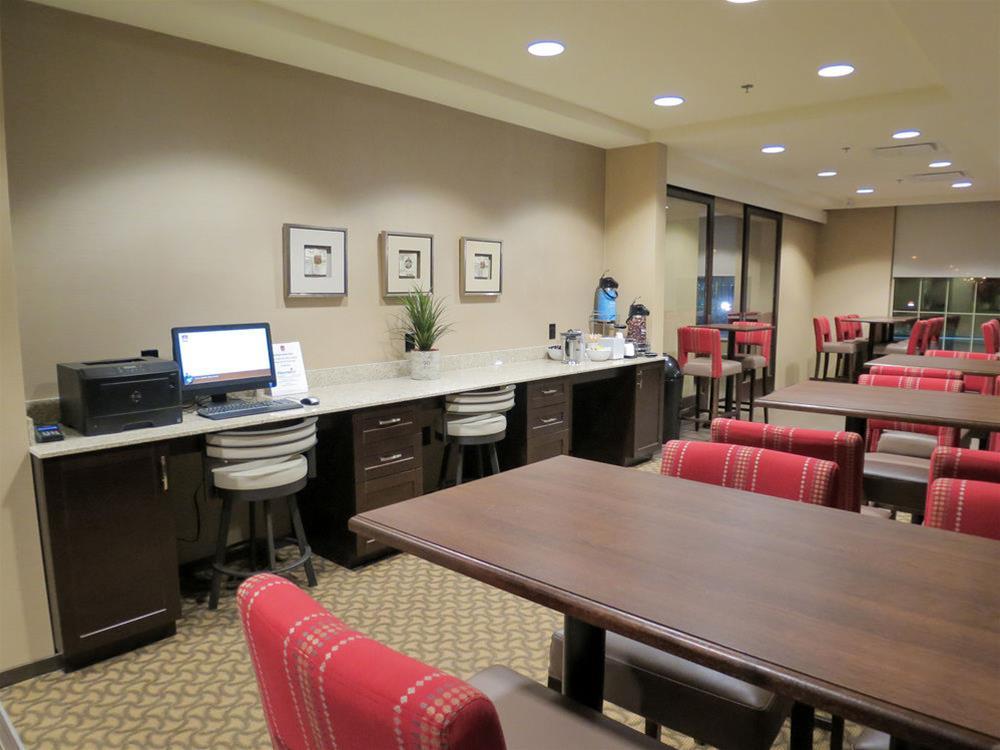 Comfort Suites Regina Zewnętrze zdjęcie