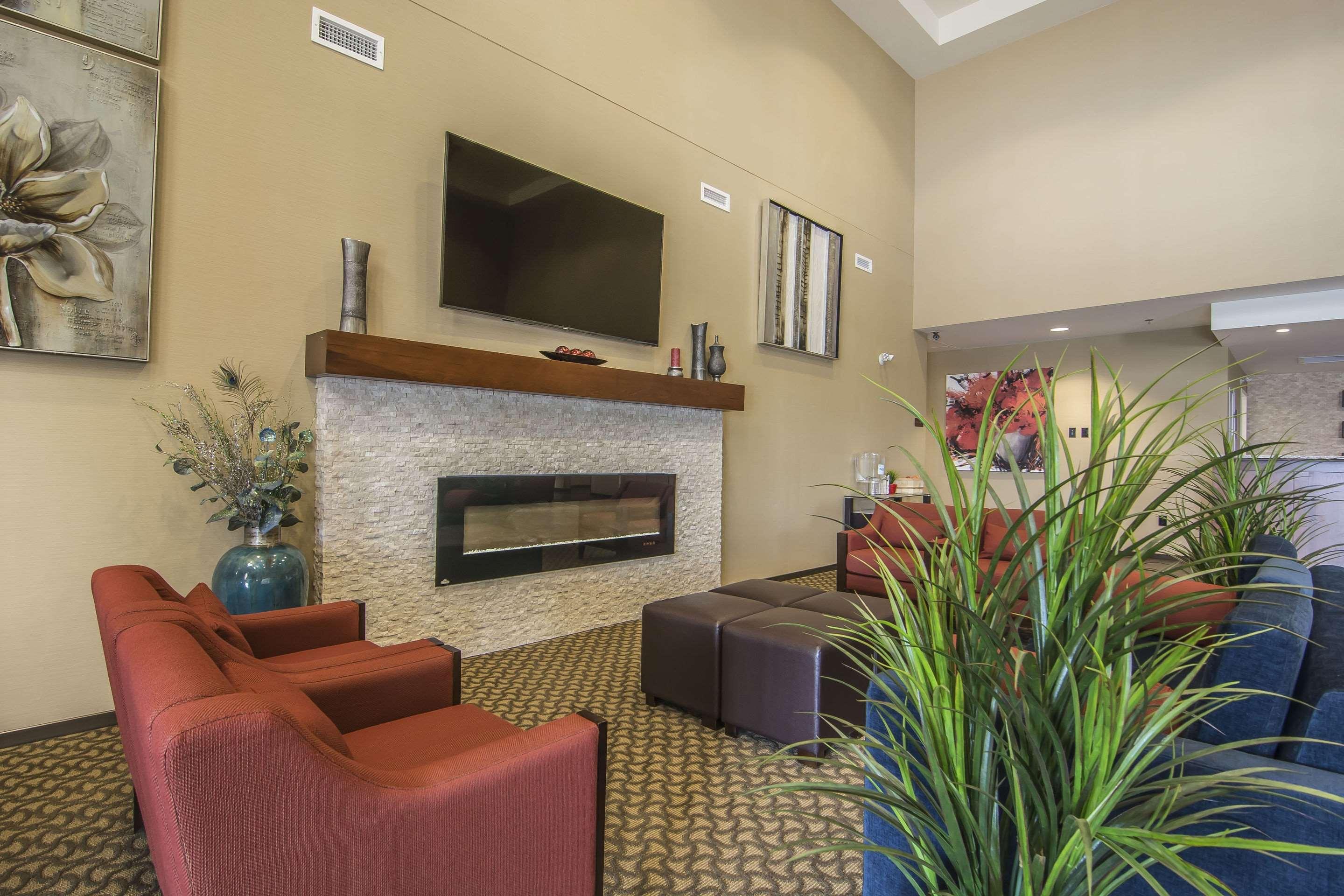 Comfort Suites Regina Zewnętrze zdjęcie