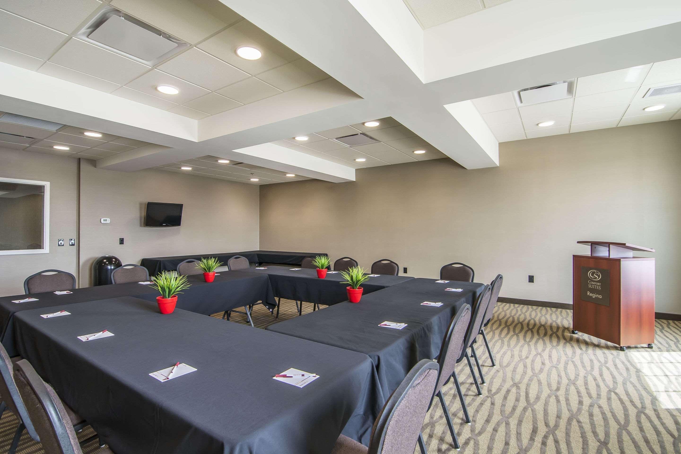 Comfort Suites Regina Zewnętrze zdjęcie