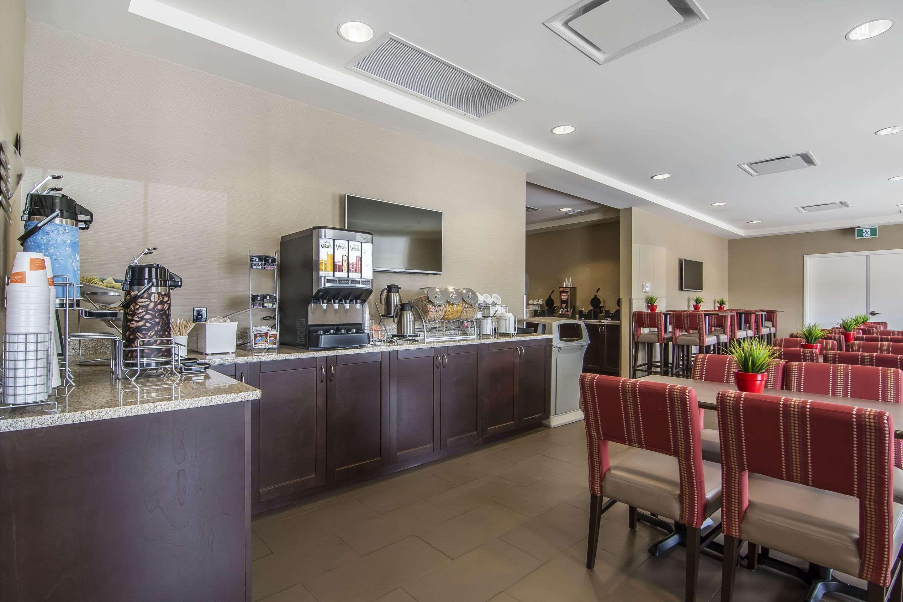 Comfort Suites Regina Zewnętrze zdjęcie