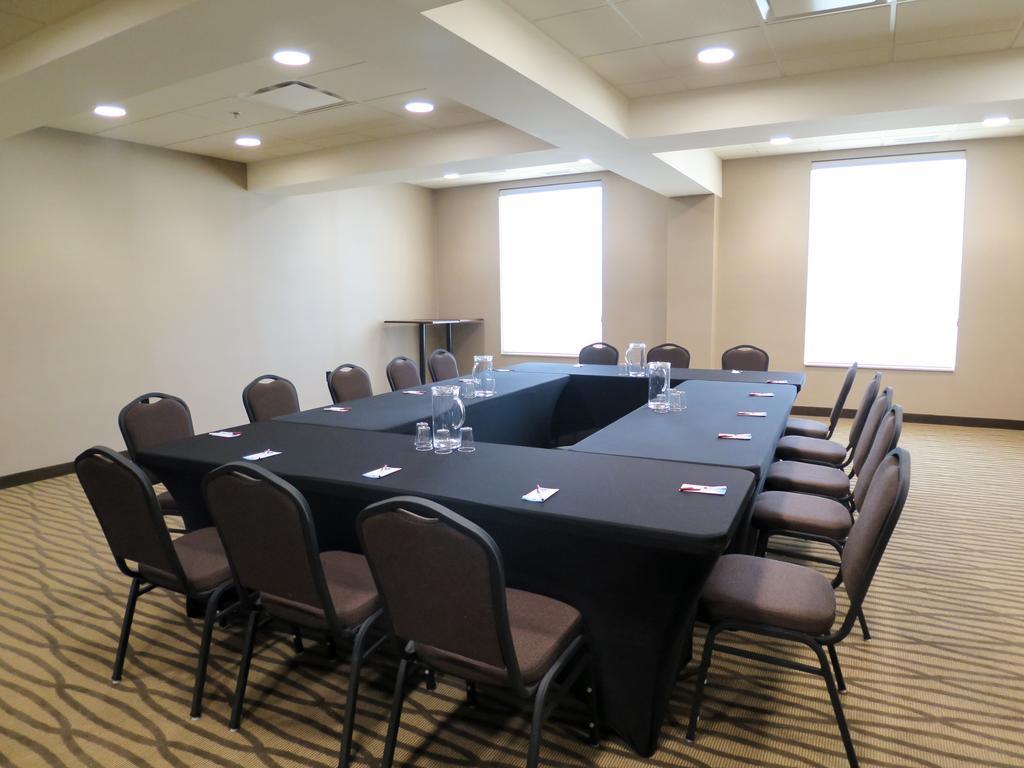 Comfort Suites Regina Zewnętrze zdjęcie