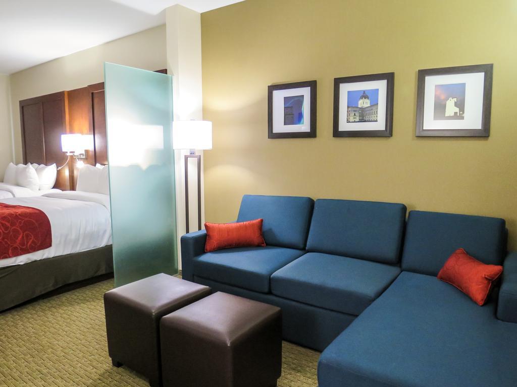 Comfort Suites Regina Zewnętrze zdjęcie